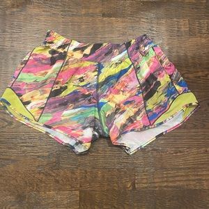 LULULEMON SHORTS !!! CATALYST MULTI !